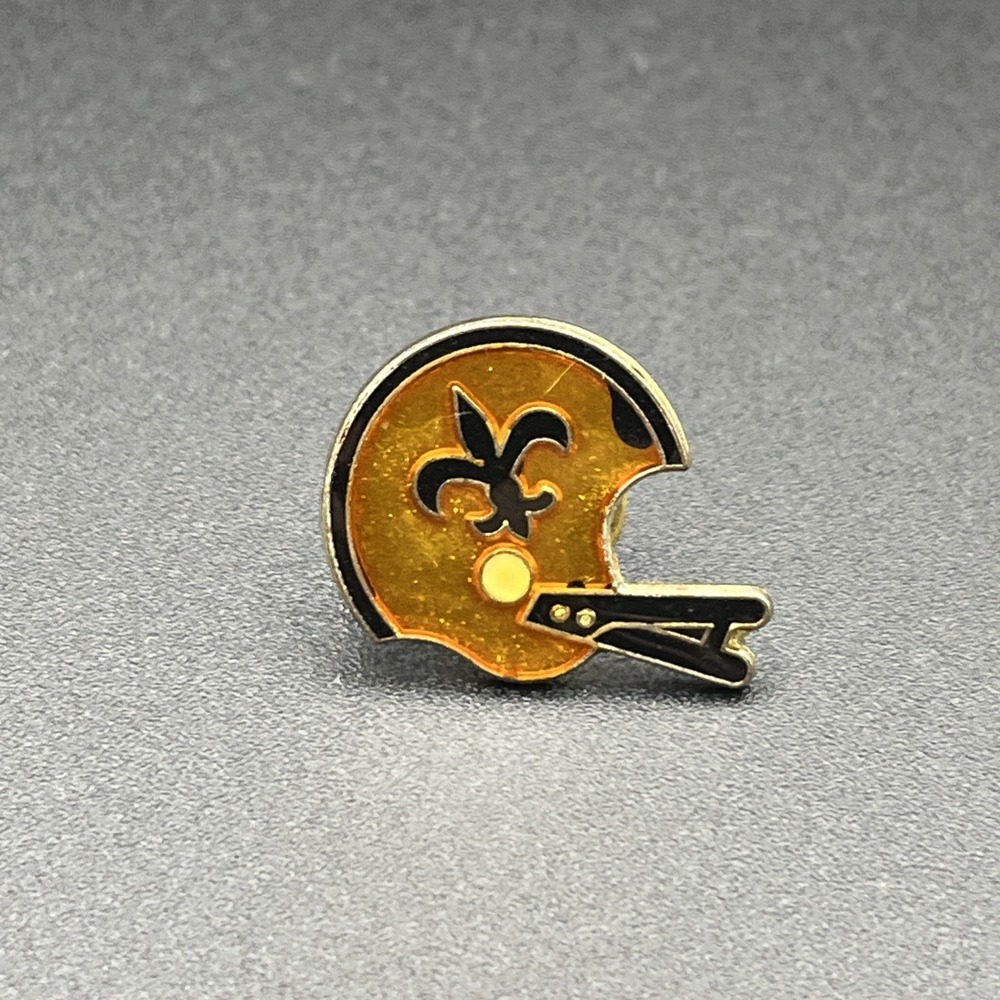 Vintage New Orleans Saints Logo Helmet NFL Football Lapel Hat Pin